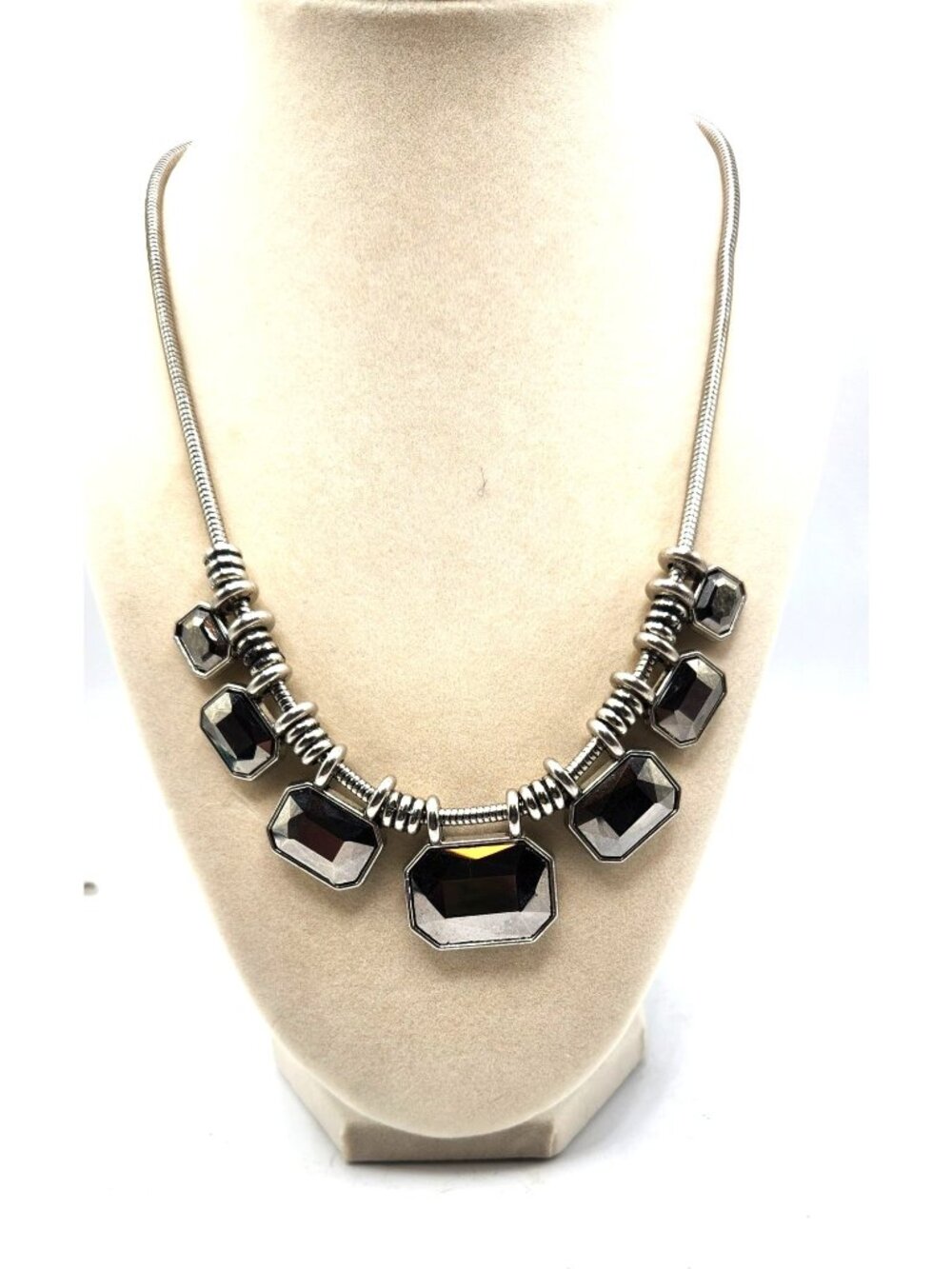 Chunky Statement Necklace With Silver Tone Chain & Black Faceted Stones